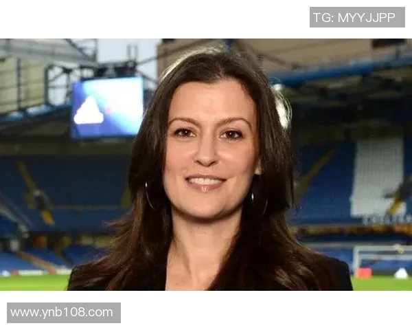 足球明星妻子们的身材魅力大揭秘时尚与运动的完美结合