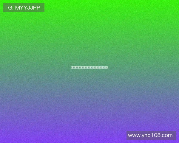 篮球明星扣篮失误意外扣倒对手引发赛场热议与球迷关注